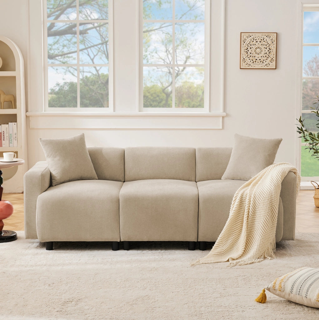 Divano 3 posti in ciniglia beige con 2 cuscini