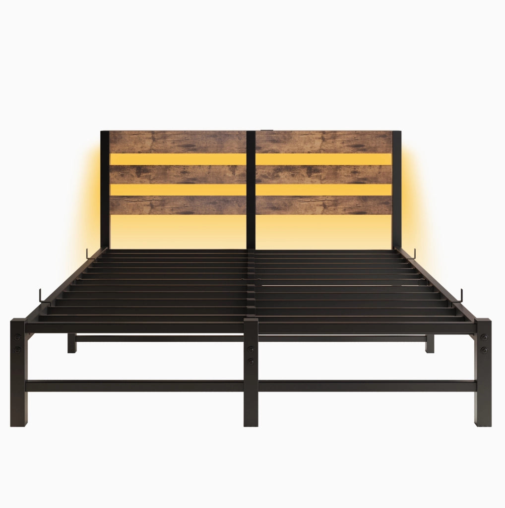 Letto matrimoniale 140x200 cm in metallo con LED e USB