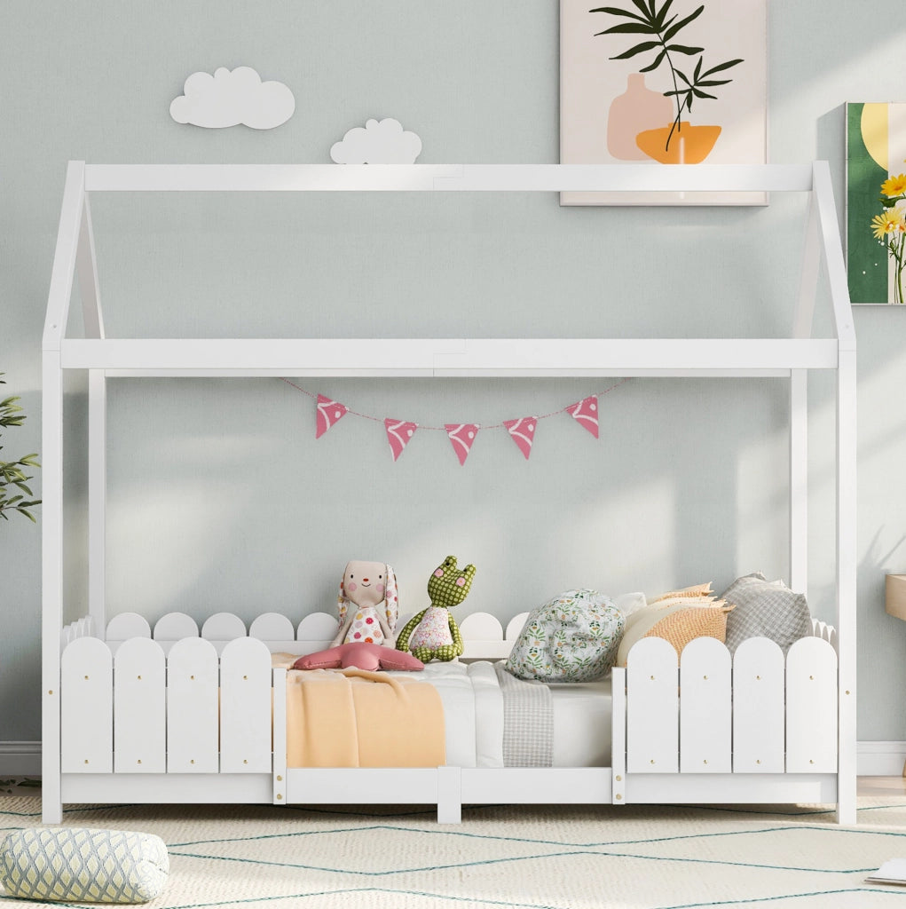 Letto a casetta 90x200 cm in legno bianco con rete e barriera anticaduta