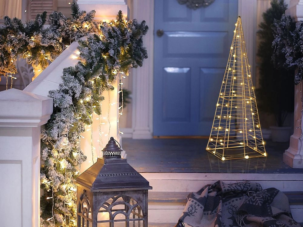 Decorazione a Forma di Stella Scandinava in Legno Chiaro con Luci LED