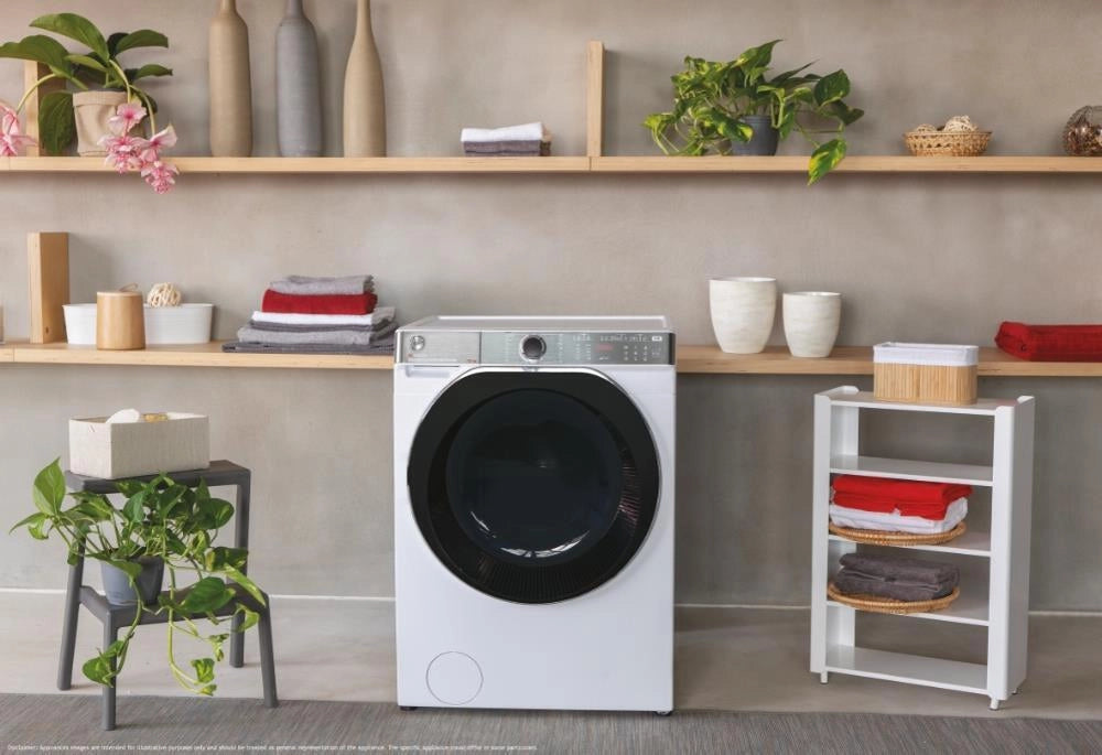 Hoover H-WASH&DRY 550 H-WASH 550, Lavasciuga Slim 8+5 KG, 30% più efficente della classe A, 1400 giri, Bianco, Inverter, Vapore, Wi-Fi, H5DPB 485BC9/1-S