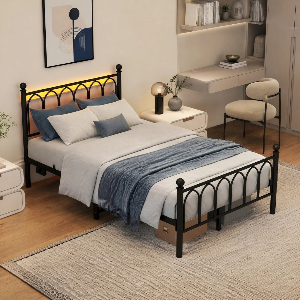 Letto matrimoniale in metallo 120x200 cm con LED, USB, presa, testiera alta, nero