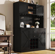 Credenza alta da cucina con portabottiglie e ripiani regolabili
