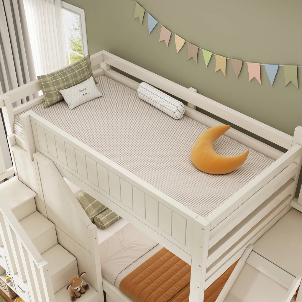 Letto a castello 90×200 cm e 90×200 cm con scivolo; armadio scala; cassetti e ripiani; senza materasso; bianco