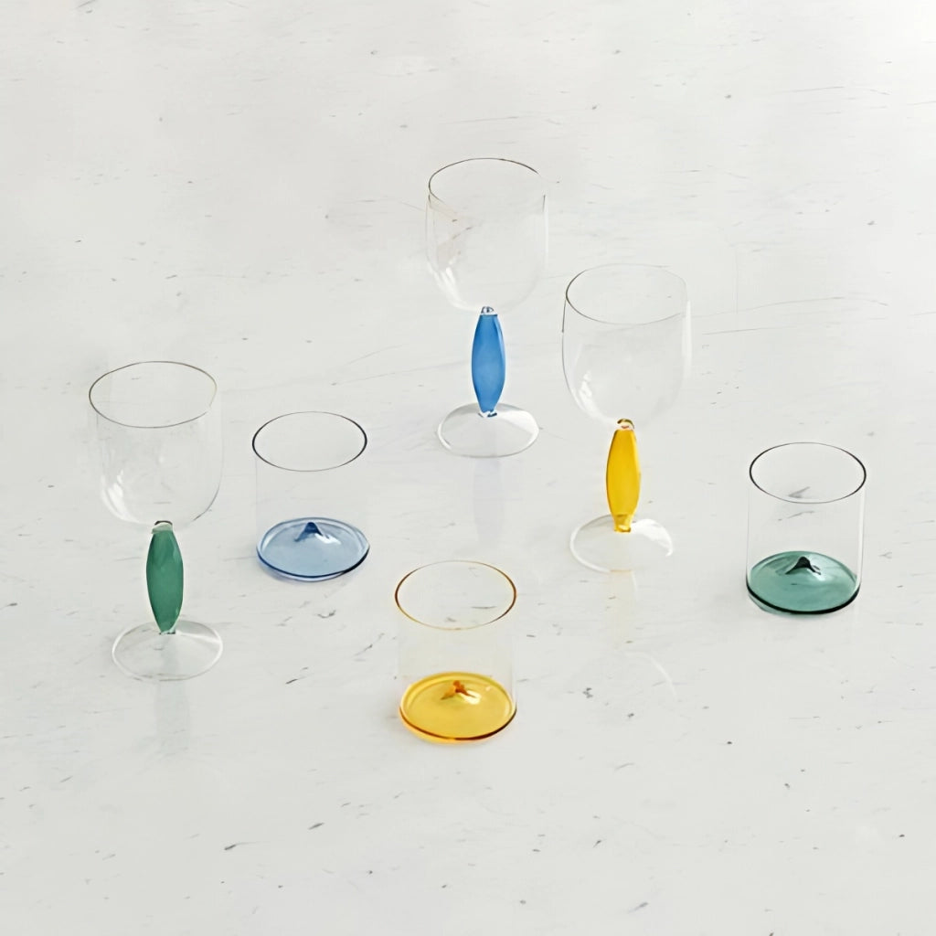 Dorici Set 4 Calici per Vino Bianco in Vetro Borosilicato Soffiato a Mano Trasparente e Verde Lago, Design Artigianale Elegante e Raffinato