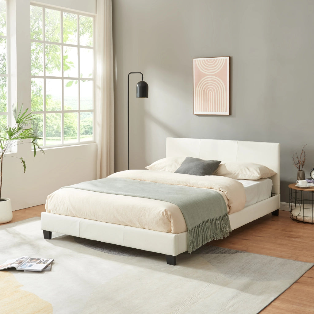 Letto Francese a Testiera Alta 140x200 cm Rivestimento in Similpelle Bianco Corium