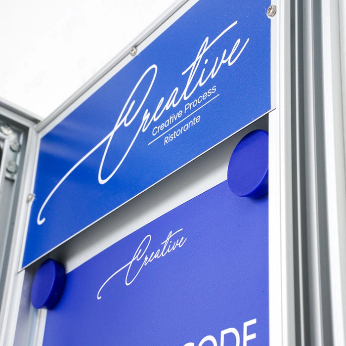 Bacheca con Apertura a Battente 30,1x48,7x2,3 cm in Alluminio con Led Silver