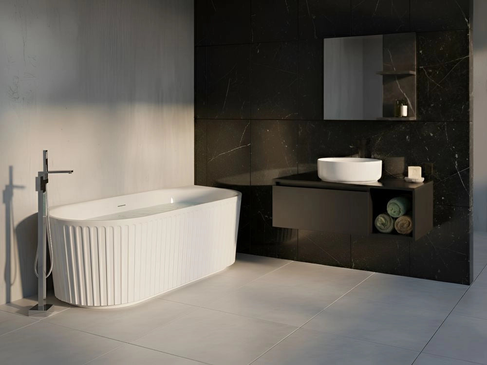Vasca da bagno ovale moderna 170 x 80 cm Acrilico Finitura scanalata Bagno Bianco opaco