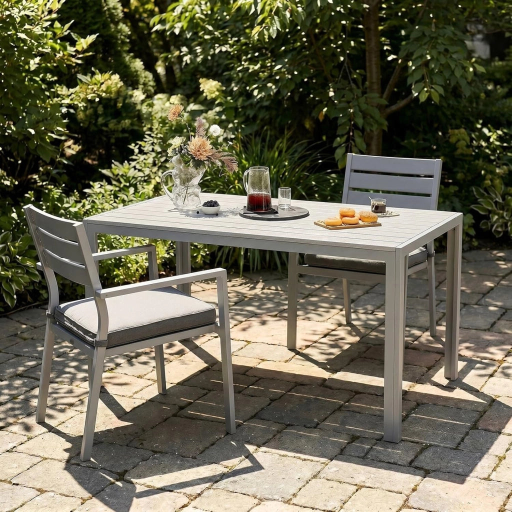 Tavolo da Giardino Moderno in WPC 110 x 70 cm, Tavolo da Pranzo per Esterno per 4-6 Persone, Tavolo da Balcone Salvaspazio in Alluminio, Design Effetto Legno,Grigio Totale