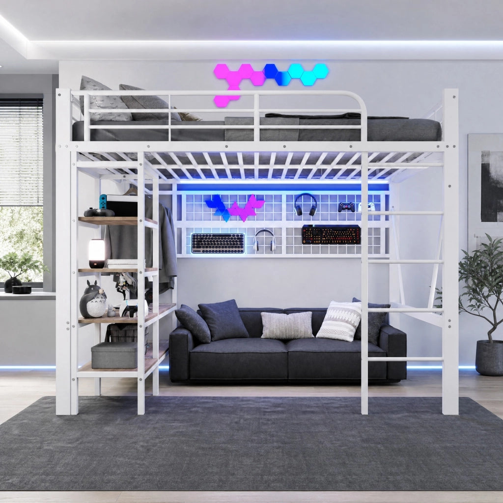 Letto a soppalco 140 × 200 cm con LED; ripiano; rete appendiabiti e stendibiancheria in metallo e MDF bianco