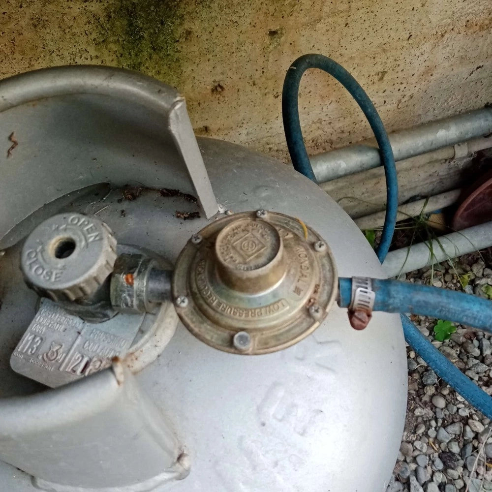 Regolatore da 1kg/h di portata massima riduttore regolabile per gas gpl