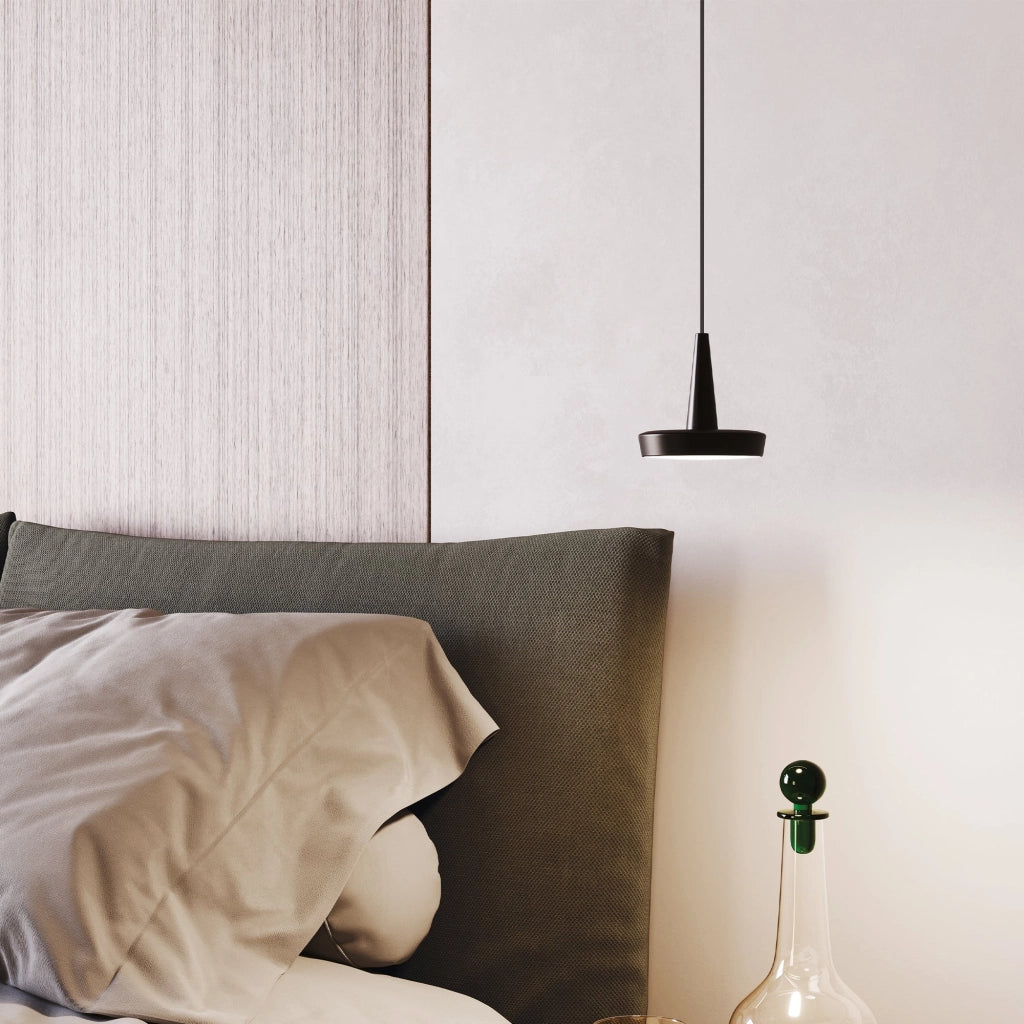 Baby Lampada a sospensione a LED in alluminio verniciato con dimmerazione TRIAC, luce calda 2700K, design compatto ed elegante per interni
