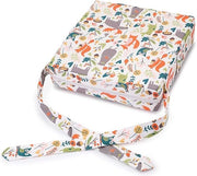 Sedile di Booster Demontabile e Riutilizzabile per Bambini con Cinture, Piatto per Mangiare, Altezza Regolabile e Poggiatesta, con Borsa di Stoccaggio per Viaggi e Disegno Bosco con Animali in Bianco e Verde