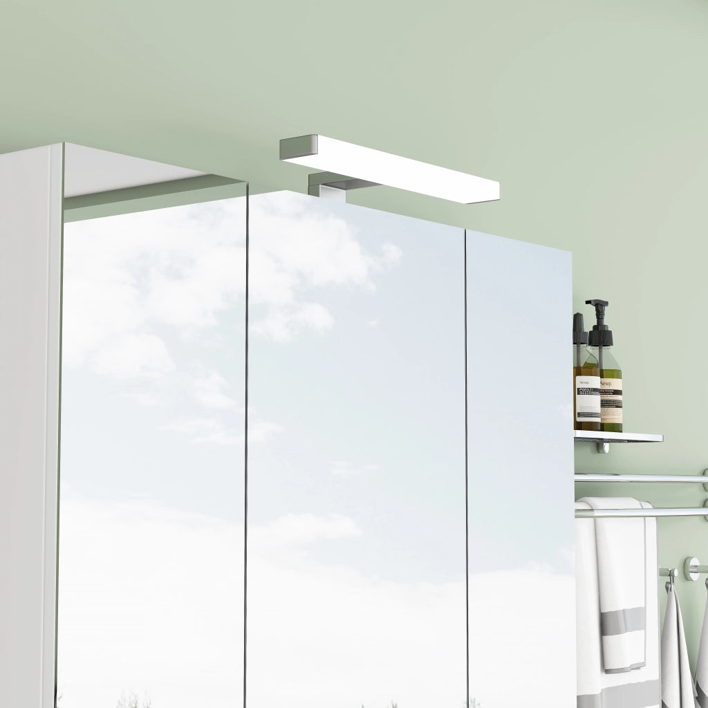 Mobile con specchio con 3 ante e ripiani in vetro regolabili; LED e presa standard francese per bagno; bianco