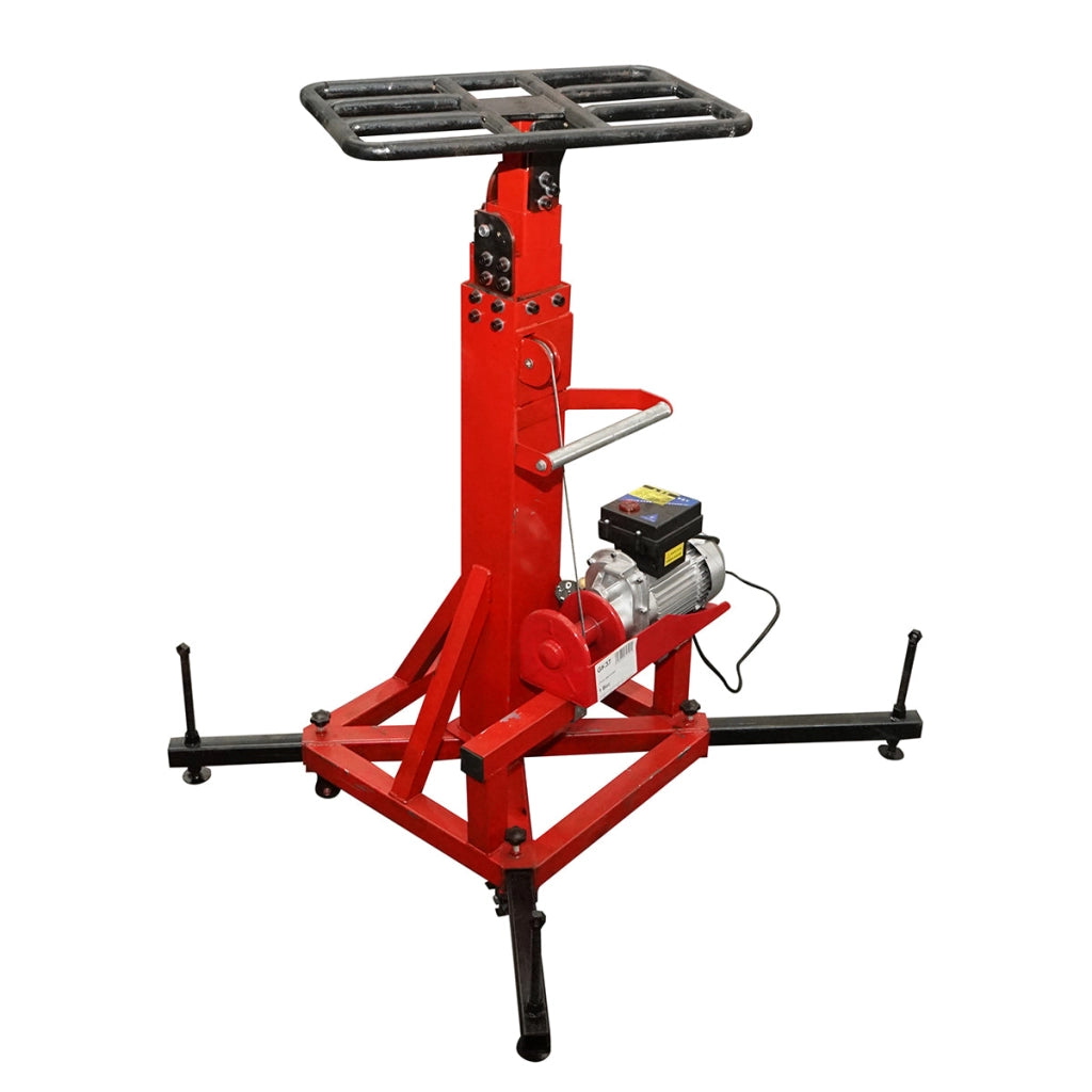 Elevatore elettrico per materiali edili, altezza massima 4,85 m, portata 200 kg con telecomando.