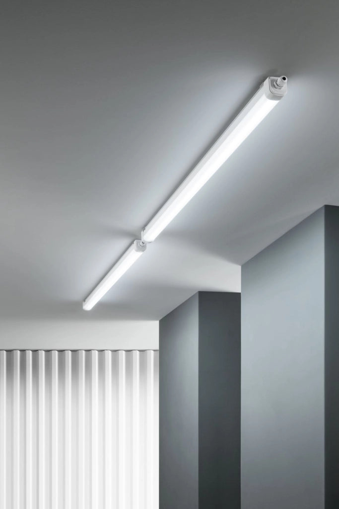 PLAFONIERA LED STAGNA RUBIS BIANCA IN PC 36W 4900LM CCT 2700K / 3300K / 4000K IP65 1200X58X62MM