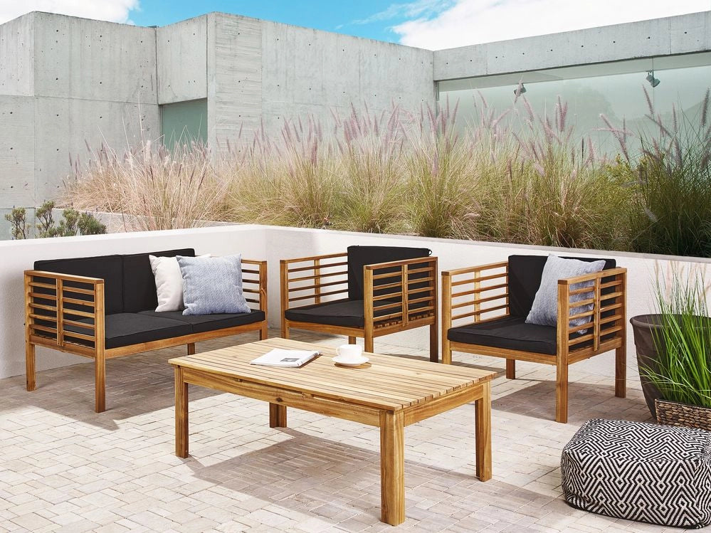 Set Conversazione Giardino Legno Acacia Cuscini Neri Moderno Esterno 4 Posti con Tavolino