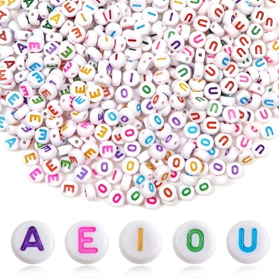 Lettere Acriliche 500 pezzi - Acryl - 4 x 7 mm - Lettere Colorate - Lettere di Spaziatura - Materiale Duraturo - Lettere per Collane