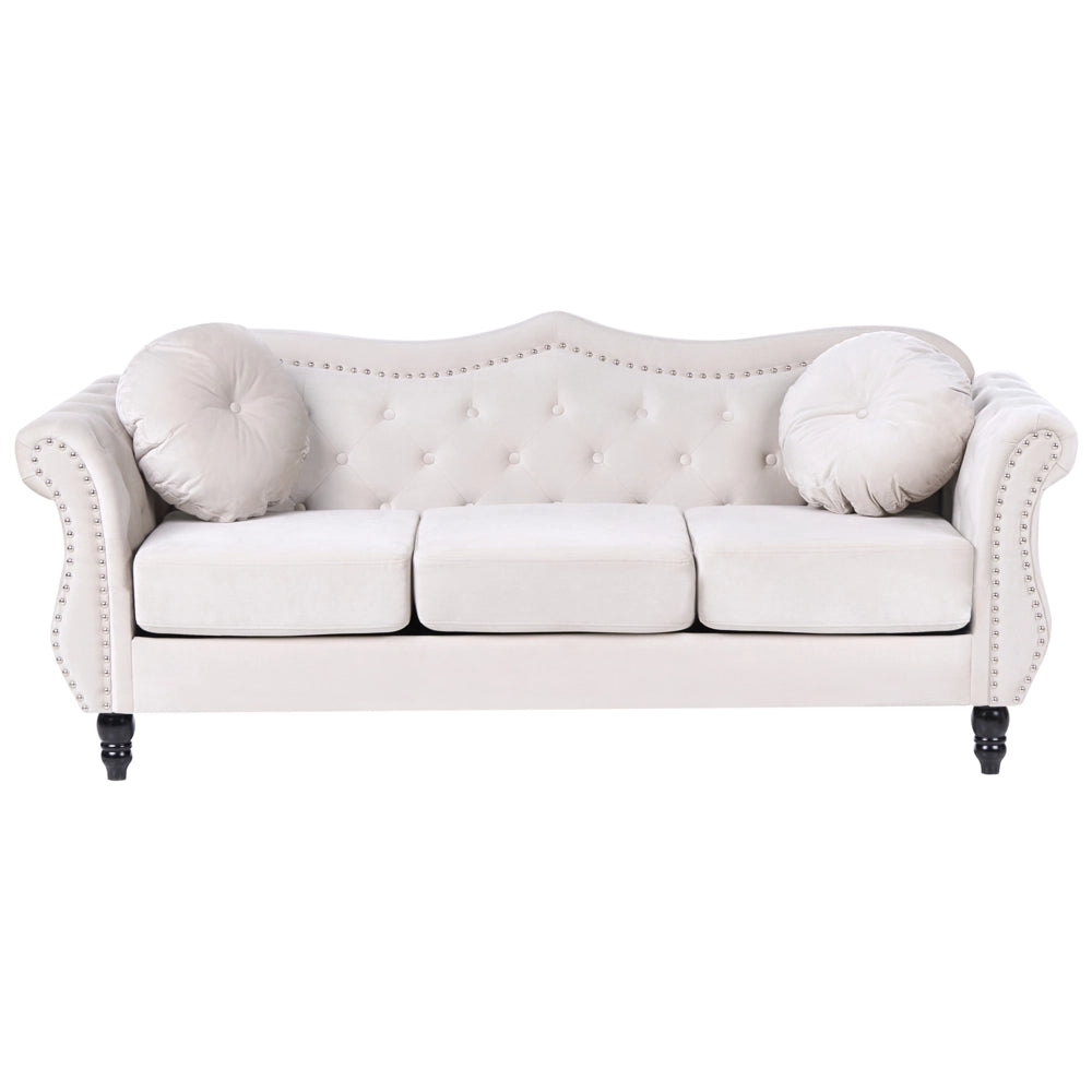 Divano in velluto beige a 3 posti con bottoni a forma di chiodo Cuscini trapuntati con braccioli arrotolati Glam