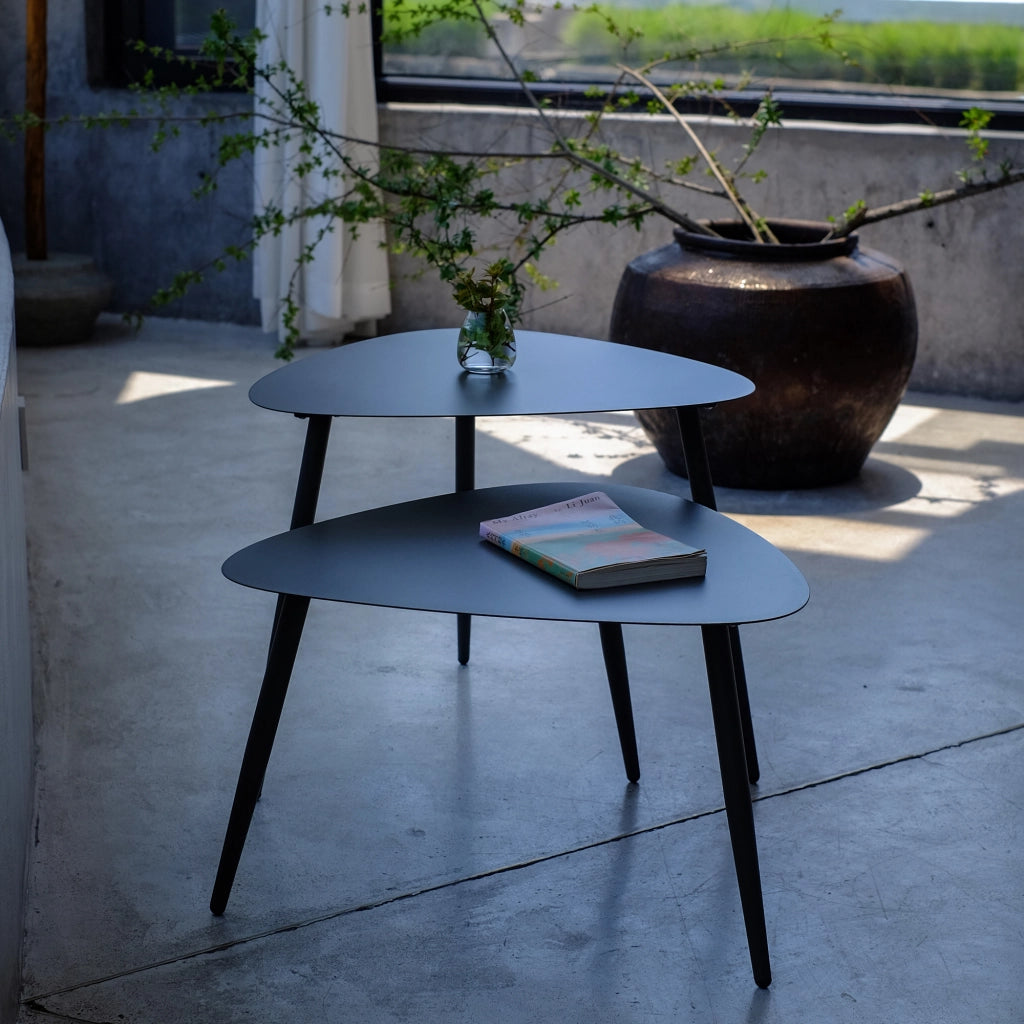 Set di 2 Tavoli Bassi Aymavilles con Piani Triangolari Curvi - Grigio Antracite casa.pro