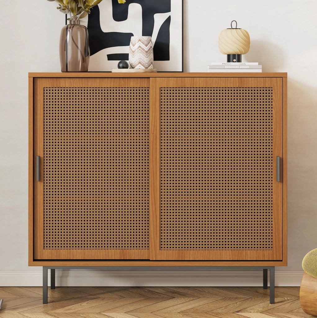 Credenza 100x37x90 cm con 2 ante scorrevoli in rattan; pannello truciolare noce