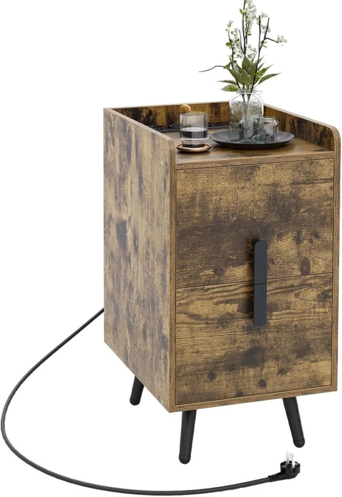Comodino con stazione di ricarica, tavolino con 2 porte USB e 3 uscite, comodino con 2 cassetti, comodino per camera da letto, soggiorno, 32 x 40 x 60 cm (Industiral-2), QD09474
