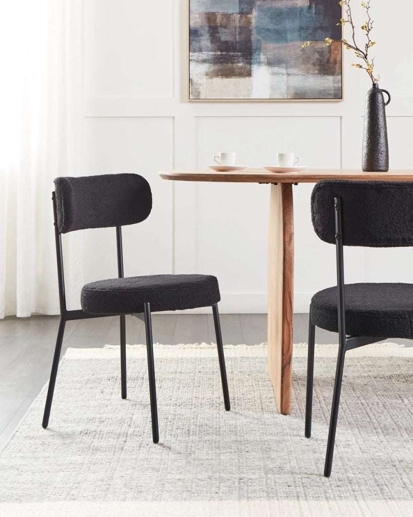 Set di 2 sedie per sala da pranzo Boucle nero Gambe in acciaio nero Sedute per sala da pranzo di design moderno