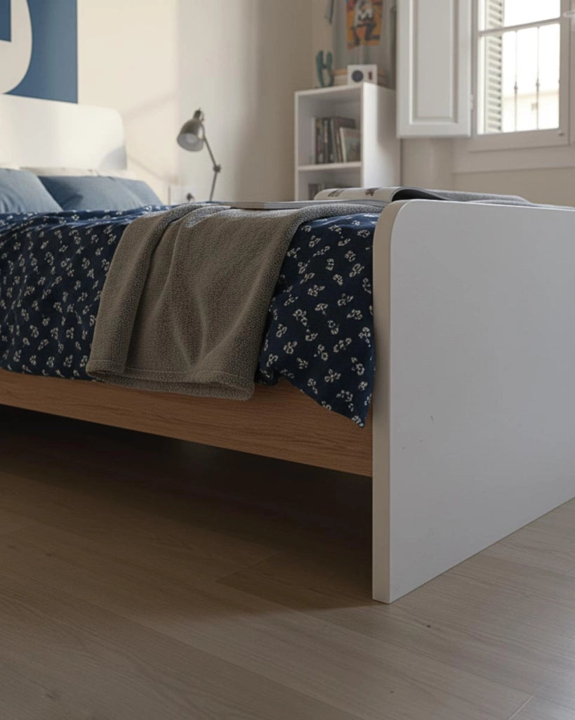 Letto Comby con fascioni e pediera - Letto una piazza e mezzo 127 x 197 - Struttura virginia e bianco - Rete e materasso esclusi_