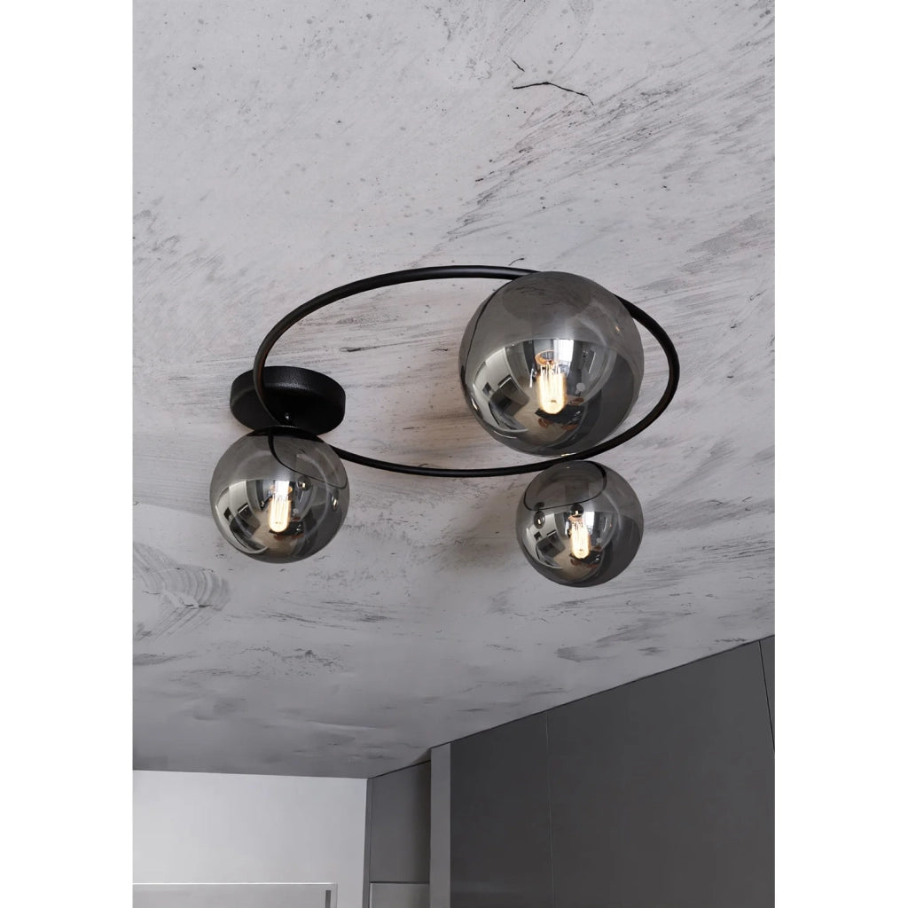 Plafoniera Minimal 3 Luci Perseo In Acciaio Nero E Sfere In Vetro Fumè