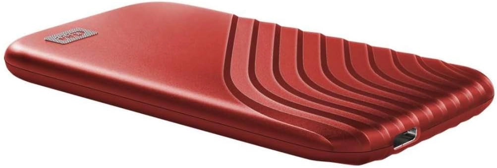 My Passport SSD, 1TB SSD Esterno, SSD portatile con tecnologia NVMe, USB-C, con velocità di lettura fino a 1050 MB/s, 1000 MBs in scrittura, funziona con PC, Xbox e Playstation, Rosso