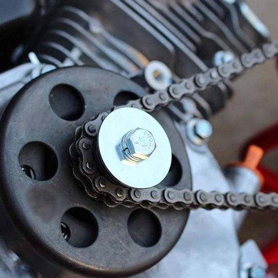 Connessione centrifuga 13T - Sostituzione per kart - Materiale metallico - Per motori fino a 170F - Velocità 2000±100 giri/min - affidabile e resistente al logorio