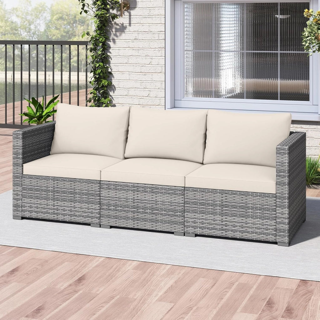 Set Divani da Giardino 3 Pezzi, Set di Mobili Salotto in Rattan PE con Cuscini Morbidi, Set Conversazione da Esterno per Veranda e Bordo Piscina (Bianco)