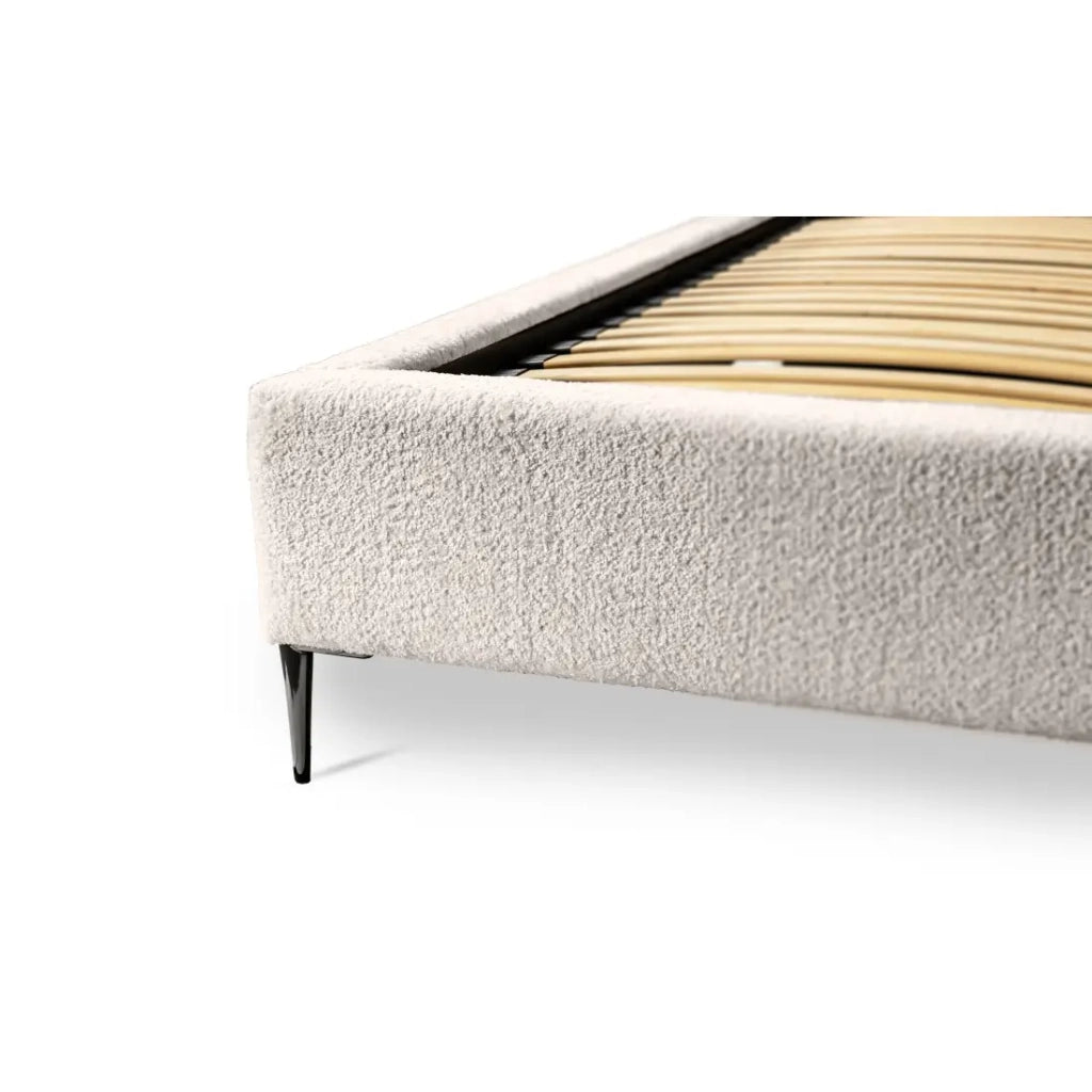 Letto MILLIO – Crema – 180x200 cm – Tessuto bouclé in ciniglia – Rete inclusa – Comfort hotel 5 stelle