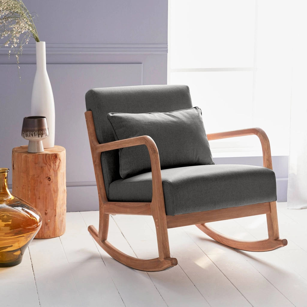 Poltrona scandinava a dondolo in legno e tessuto con braccioli, grigio