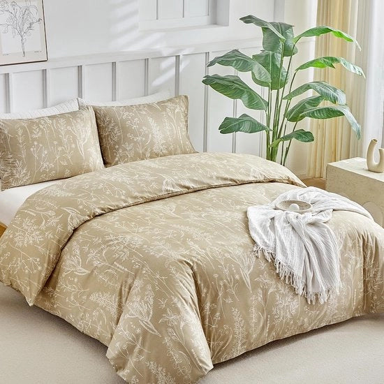 Set di copriletti a tre pezzi, 240 x 220 cm, per letto 135/150 cm, stampato a salvia, microfibra, 3 pezzi compresi 1 copriletti 240 x 220 cm e 2 copriletti per cuscino 50 x 75 cm, colore kaki