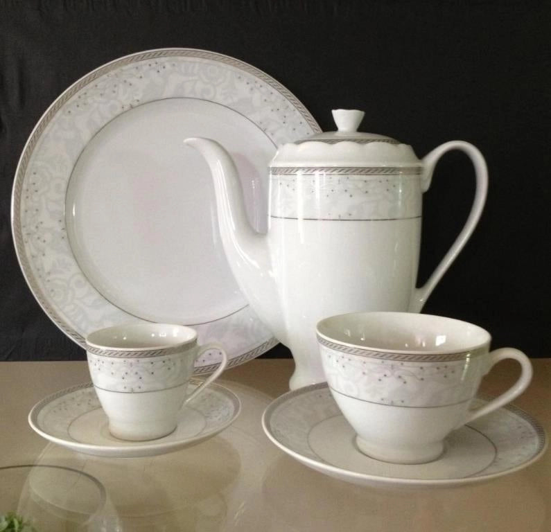 Servizio di Tazzine Tazze caffe' delice platino in Porcellana 27 pezzi
