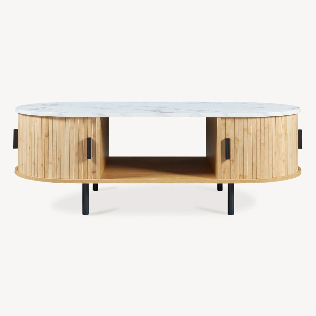 Tavolino Tvedestrand da Salotto con 2 Ante Scorrevoli in Bambù 120 x 55 x 40 cm - Effetto Marmo Bianco / Naturale [en.casa]