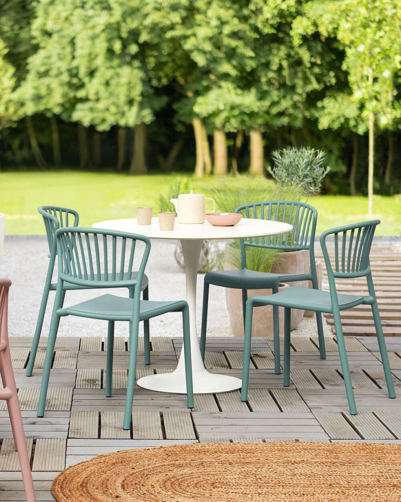 Set di 4 sedie da pranzo in plastica verde per interni ed esterni da giardino impilabili in stile minimalista