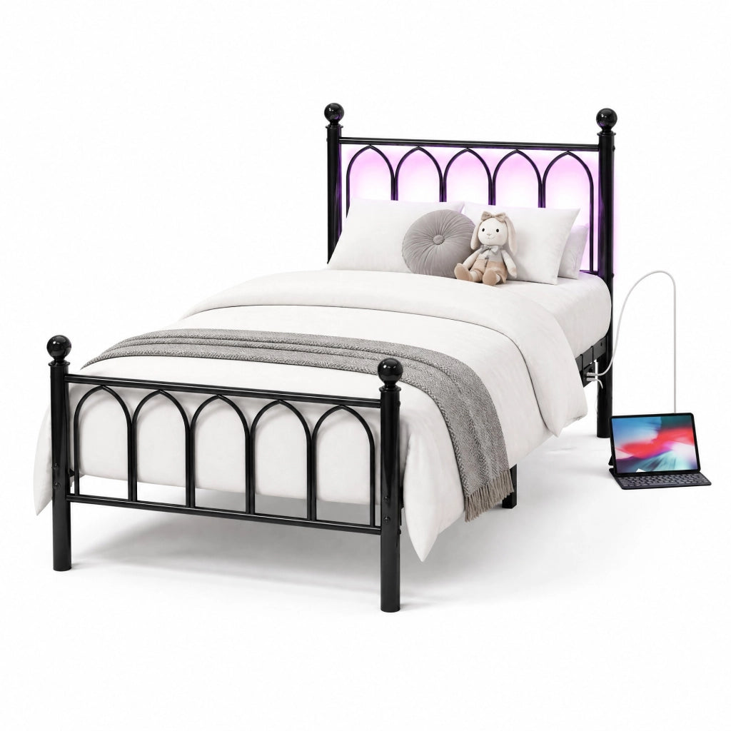 Letto in metallo 90x200 cm con testiera alta, LED, USB e presa, struttura in MDF e metallo, nero