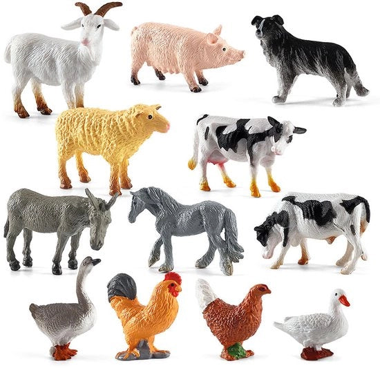 Set di giocattoli agricoli con animali da fattoria: maiale, cane, mucca, pecora, cavallo, anatra e gallina.