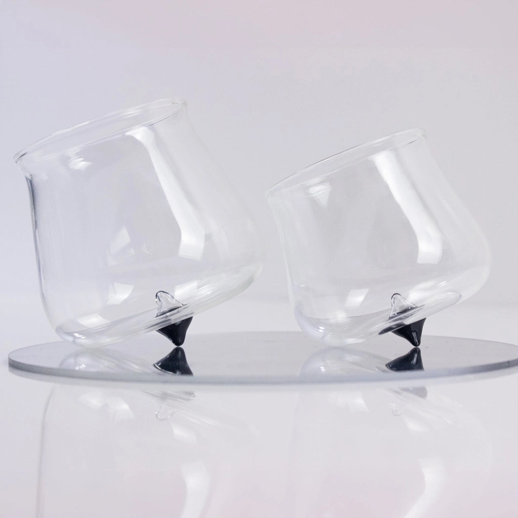 Pirolo Set 6 Bicchieri Tumbler Junior in Vetro Borosilicato Nero - Design a Rotazione con Base Obliqua per un Tocco di Raffinatezza e Stile