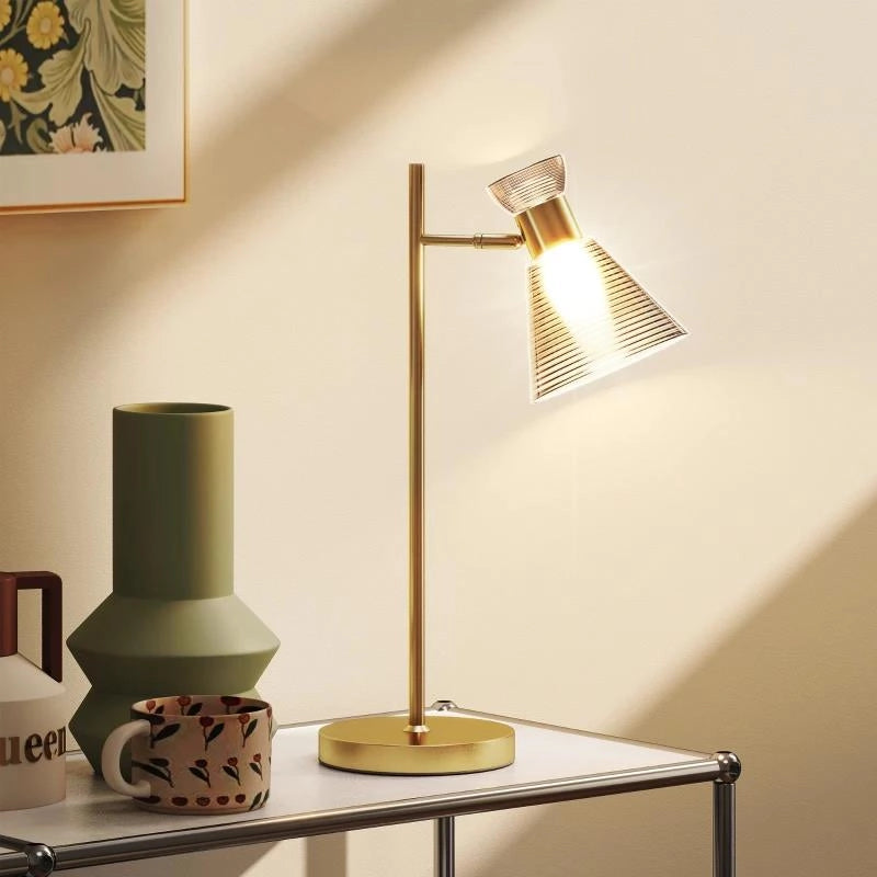 LAMPADA DA TAVOLO MODERNA CON PARALUME IN VETRO REGOLABILE AMBRATO E SATINATO, ATTACCO E27, ORO
