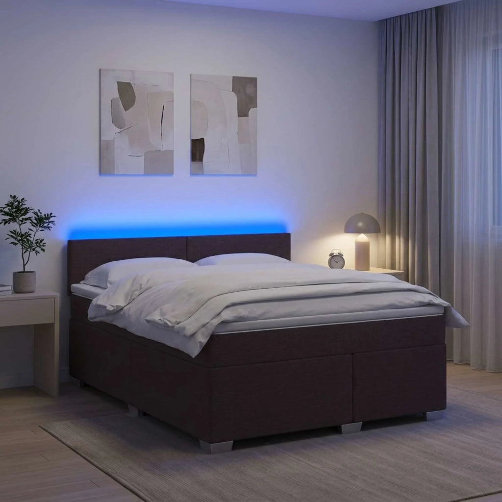 Letto con Box Spring, Materasso e LED Marrone Scuro Tessuto 3451941