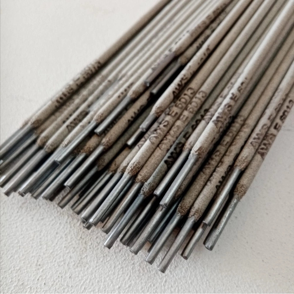 Elettrodo rutile ine 45 e6013 da 3,2 x 350mm colore grigio per la saldatura di acciaio al carbonio - 175pz