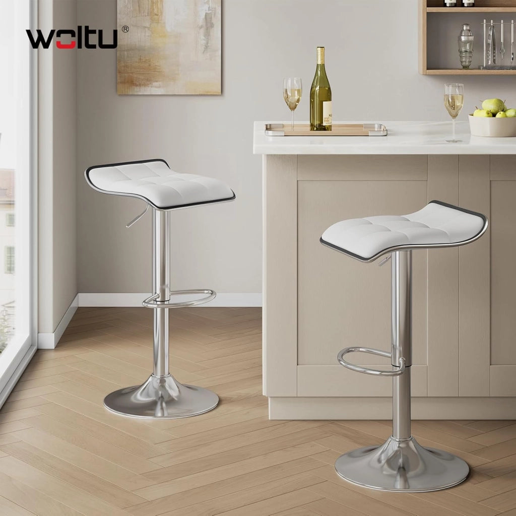 Sgabelli da Cucina/Bar Set di 4, Sedie da Bancone con Poggiapiedi, Altezza Regolabile, Girevoli a 360°, Rivestimenti in PU, Struttura in Metallo, Soggiorno, Bar, Caffè, Bianco