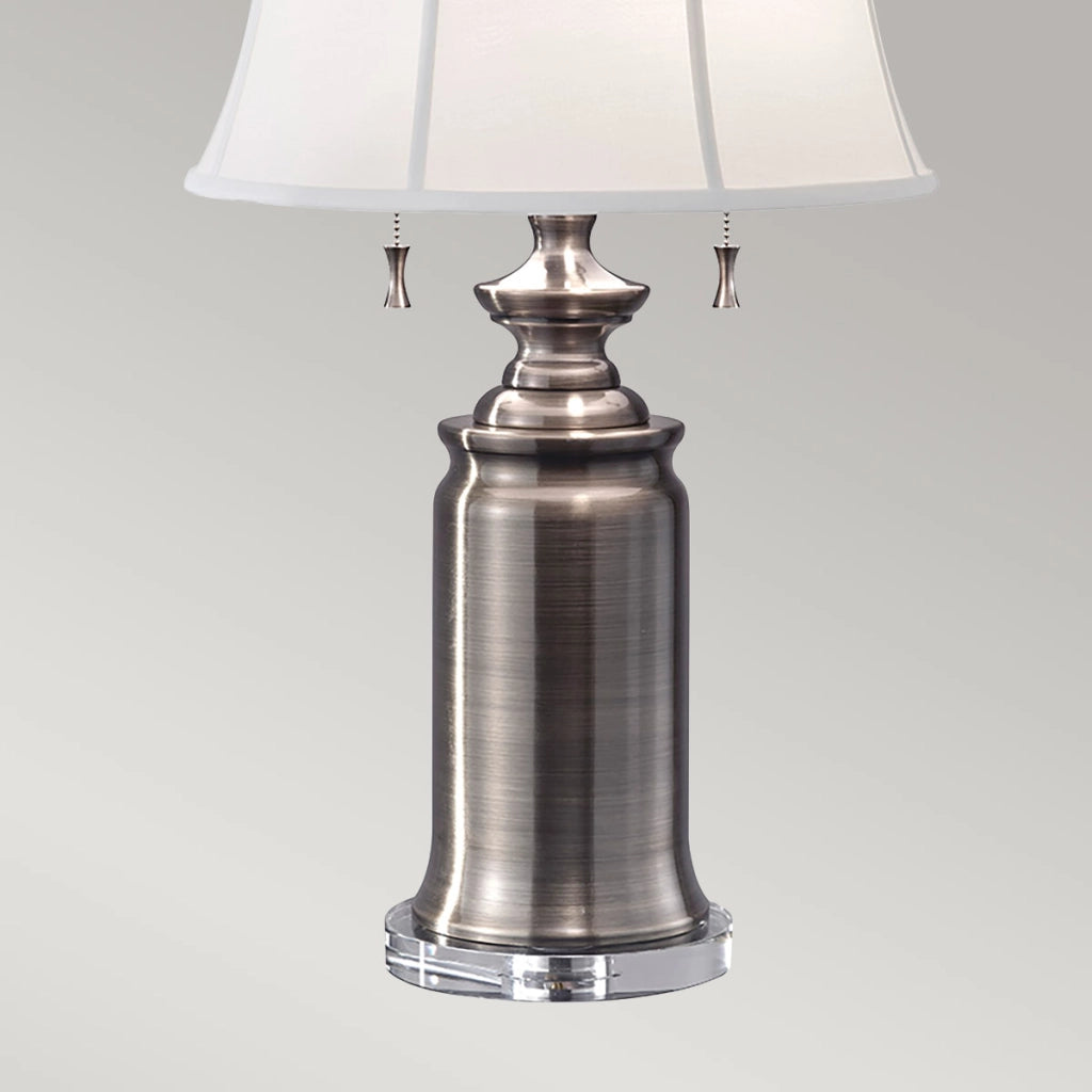 Lampada da tavolo classica nichel con paralume bianco Feiss