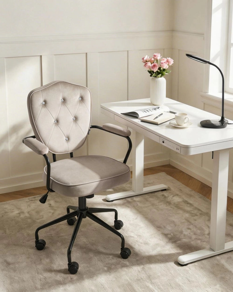 Sedia da ufficio in velluto tortora con seduta e schienale regolabili in altezza base completamente girevole stile glamour per l'ufficio domestico