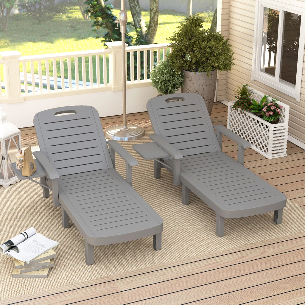 Set 2 Sdraio da Giardino Regolabili con Tavolino e Braccioli, in Polipropilene, 79x158x88 cm, Grigio Scuro