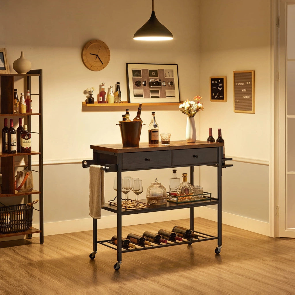 Isola da cucina industriale con ruote in legno e acciaio