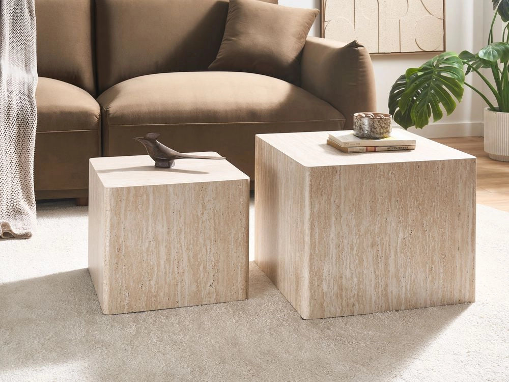 Set di 2 tavolini da salotto con piano in MDF effetto travertino quadrati per salotti di piccole e medie dimensioni